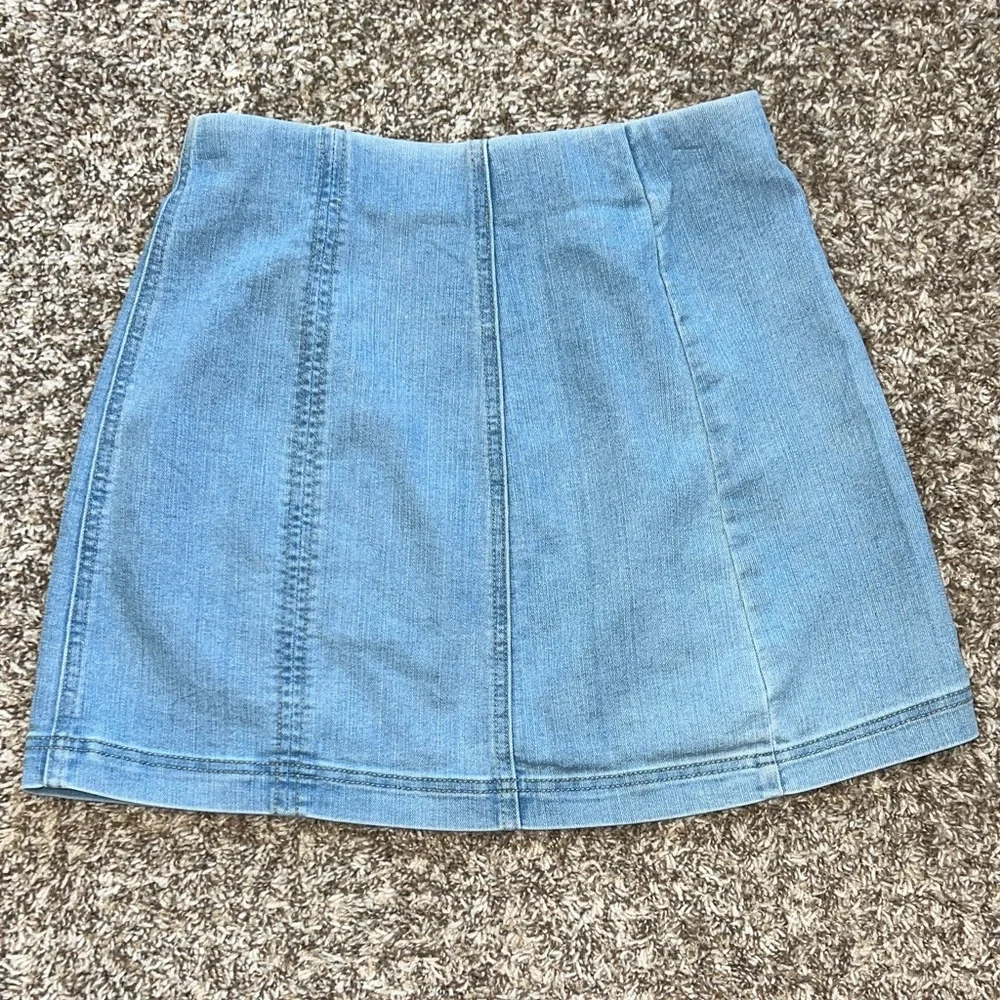 No Boundaries Denim Blue Mini Skirt - Picture 3 of 6